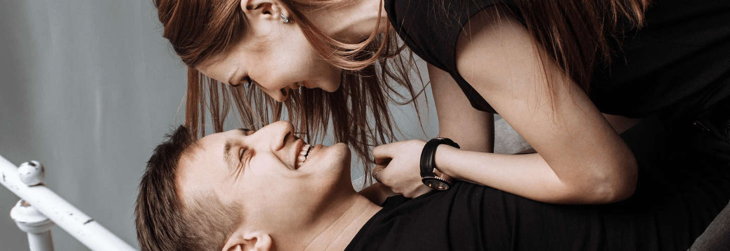 Compléments pour équilibre hormonal et bien-être féminin, ingrédients naturels.