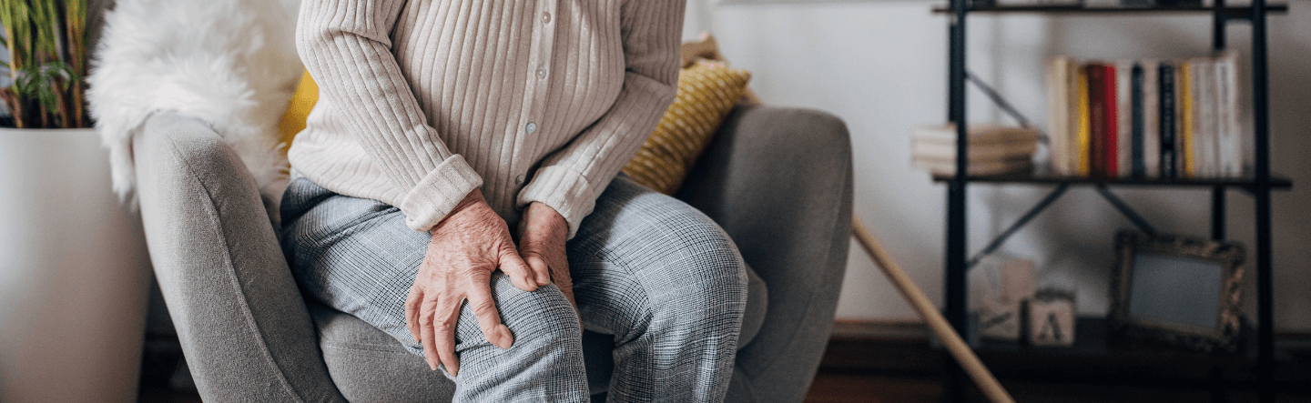Femme atteinte d’arthrose.