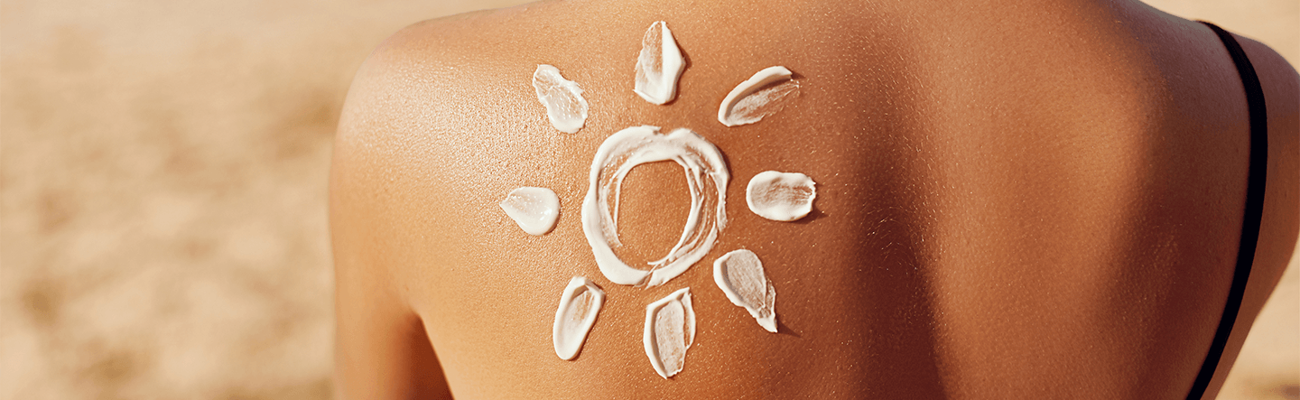 Crème solaire, protection contre coups de soleil, soin peau, été.