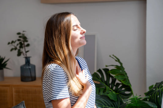 Manque de vitamine D : symptômes, causes et solutions